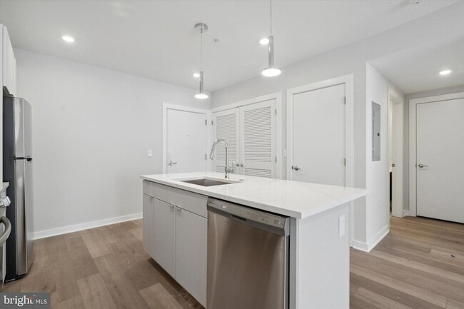 Building Photo - 3449 Scotts Ln