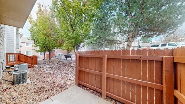 Building Photo - Beautiful 3-Bed, 2.5-Bath Home in South Fo...