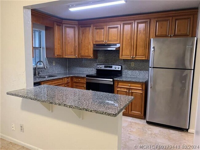 Building Photo - 6508 SW 41st St