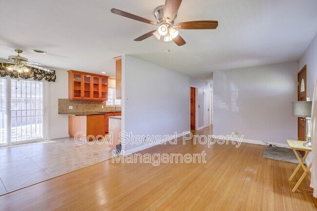 Building Photo - 10321 Courtright Rd