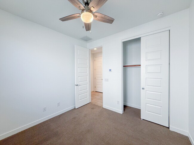 Building Photo - 3811 S 64th Dr