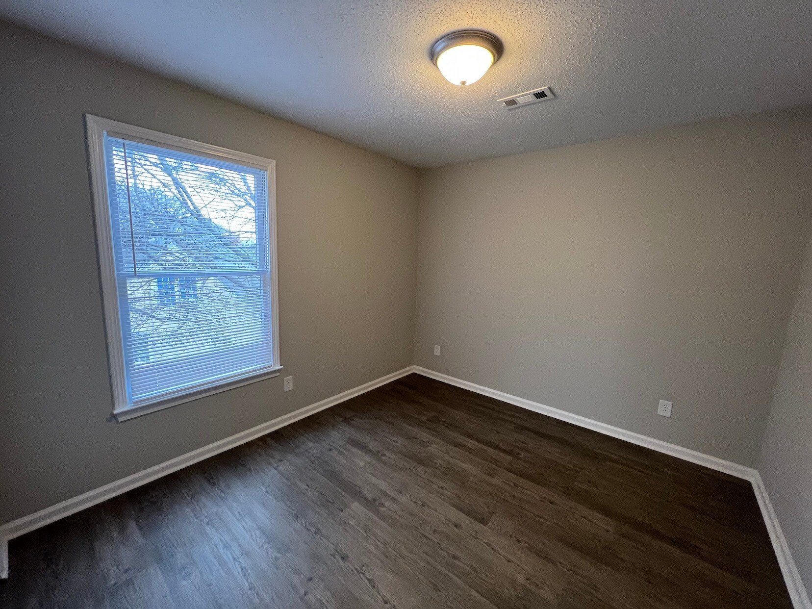 Building Photo - 2909 Spring Garden St