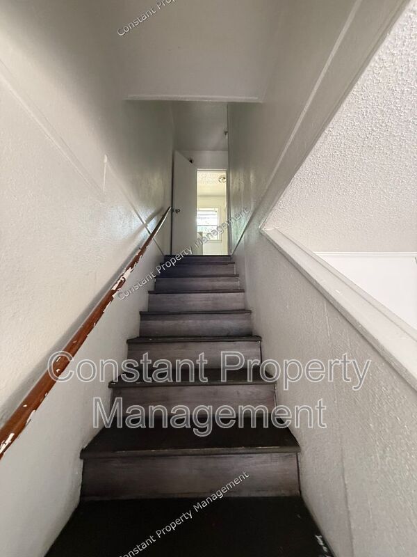 Building Photo - 931 Magnolia Dr