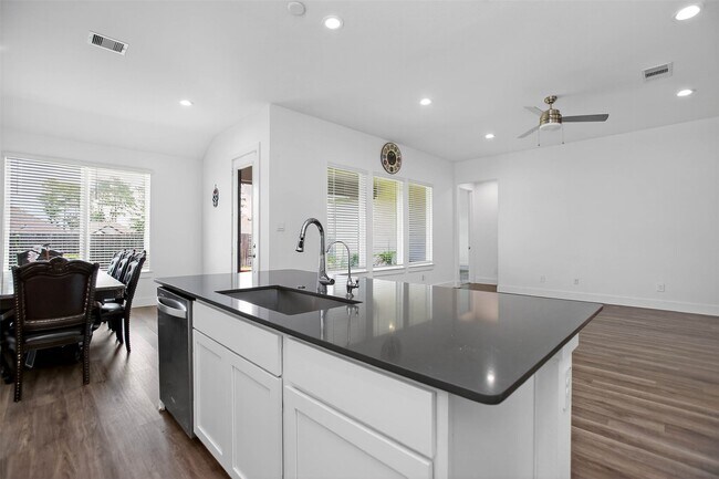 Building Photo - 13760 Rising Sun Ln