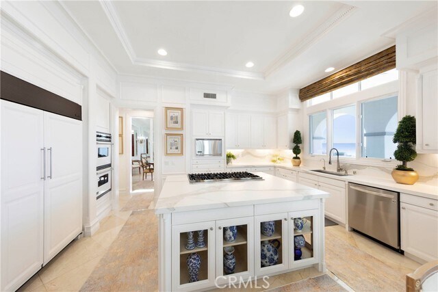 Building Photo - 7 Vista Luci