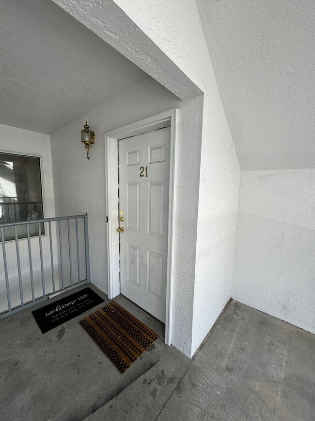 Building Photo - 1541 N 550 W
