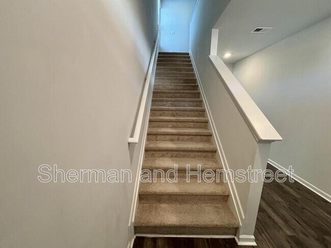 Building Photo - 248 Expedition Dr