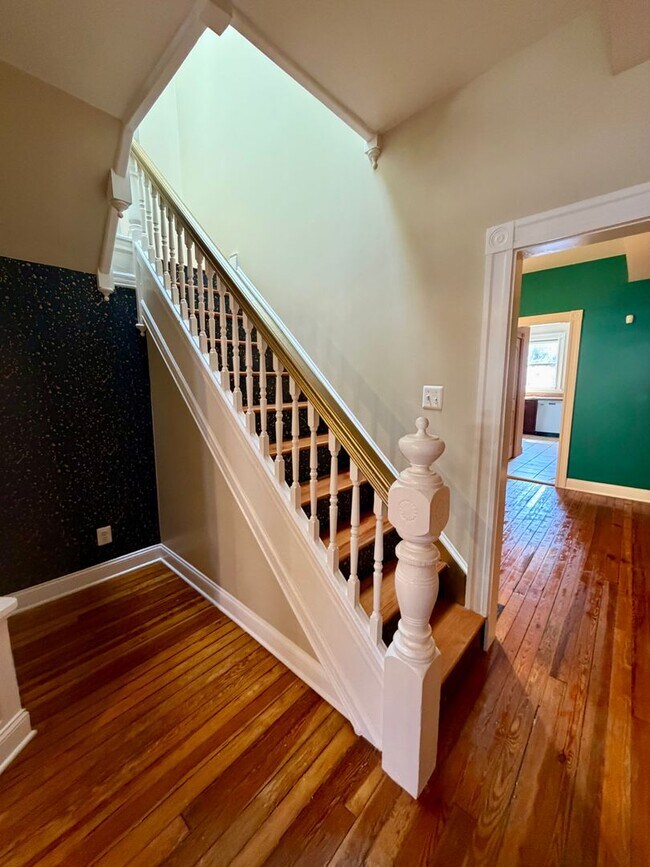 Building Photo - Historic Charm Meets Modern Comfort in Charles Village