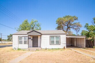 Building Photo - $950/month for updated 3-bedroom home. Don...