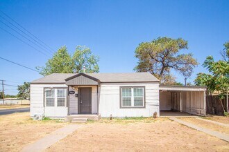 Building Photo - $950/month for updated 3-bedroom home. Don...