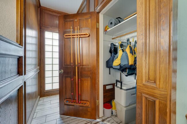 Building Photo - 15237 Isabella Ct