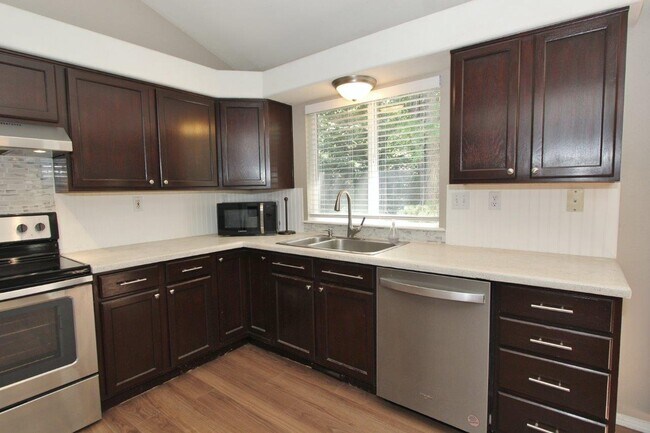 Building Photo - 11265 W Red Maple Dr