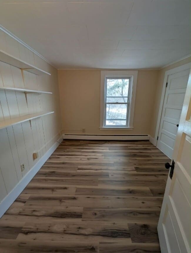 Building Photo - 53 Perkins Ave
