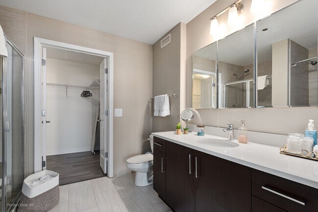 Building Photo - 45 E Chicago Ave