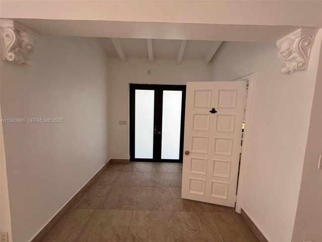 Building Photo - 4575 Post Ave