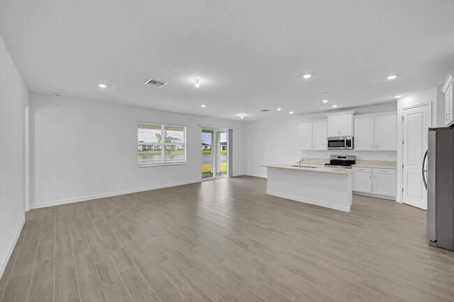 Building Photo - 3581 Angler Dr
