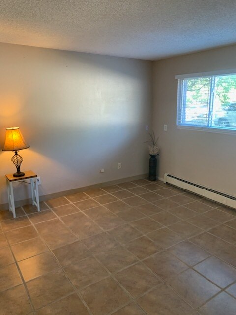 Building Photo - 4715 Scenic Cir