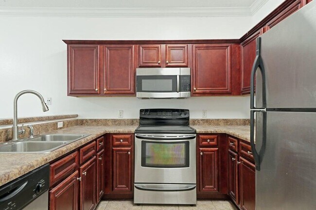 Building Photo - 2168 Hadleigh Hills Ct