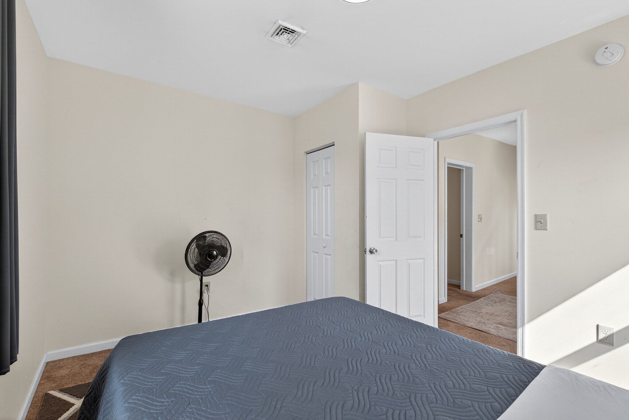 Building Photo - 217 E Main St