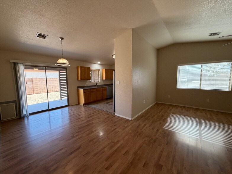 Building Photo - 10355 Typhoon Ave