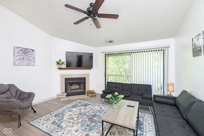 Building Photo - 4351 Village Pkwy Cir W