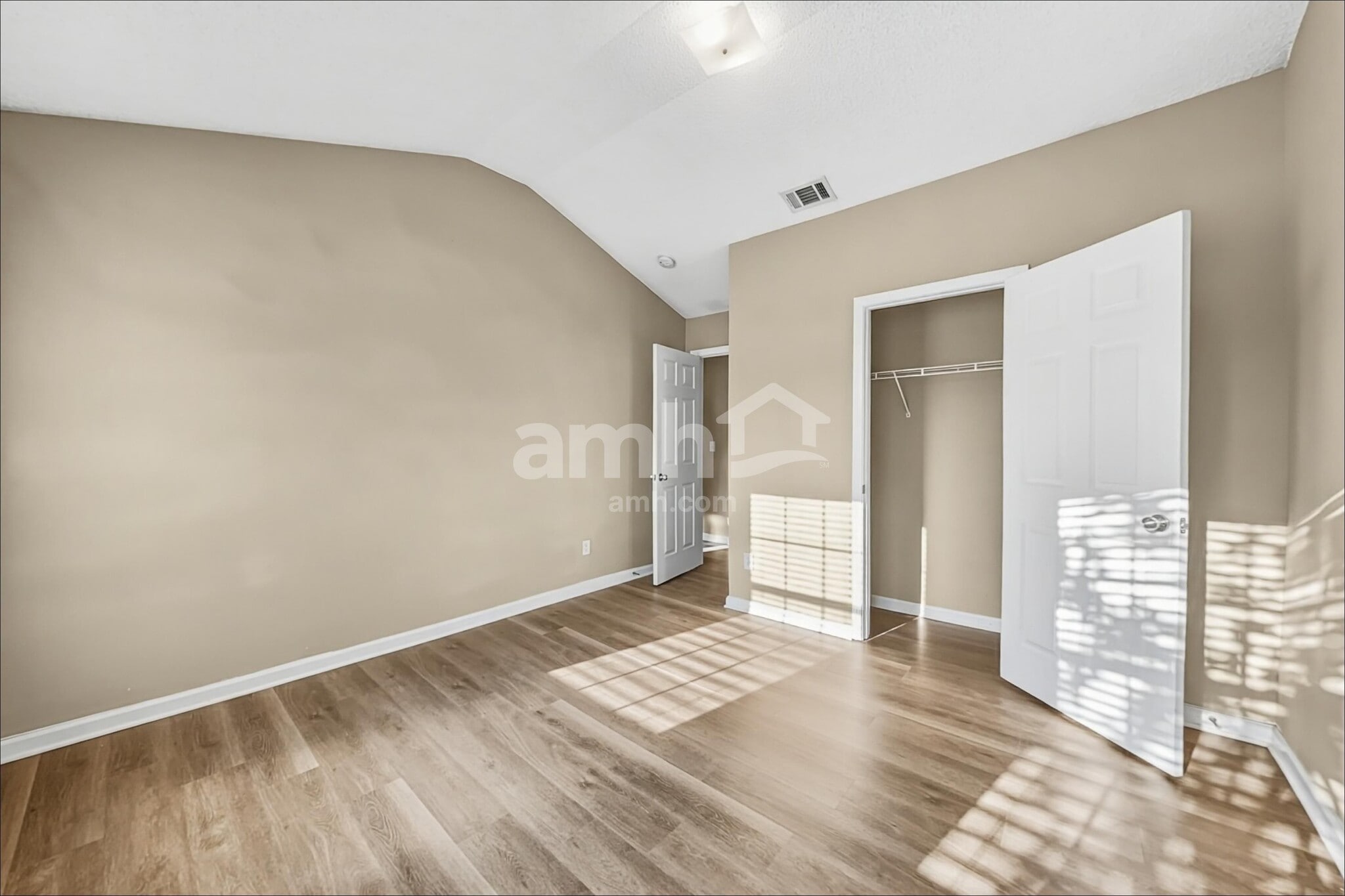 Building Photo - 369 Hidden Creek Ln