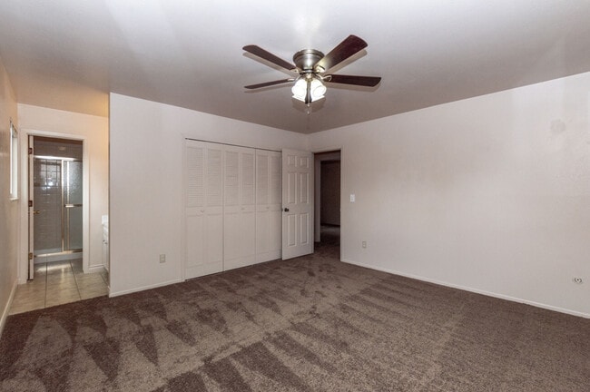 Building Photo - 6674 Braun Ct