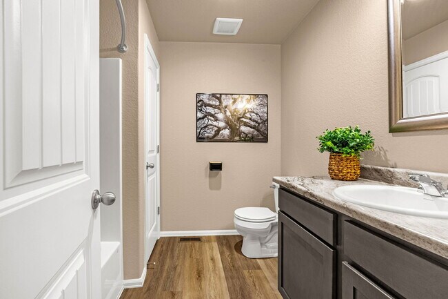 Building Photo - 1839 Belton Hts