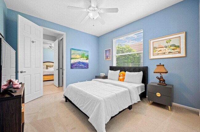 Building Photo - 11727 Paradise Cove Ln