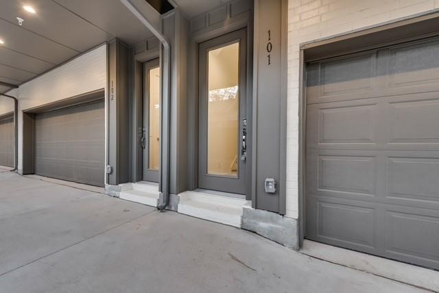 Building Photo - 6017 Hudson St