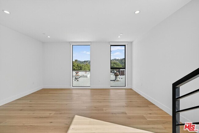 Building Photo - 2412 Eads St