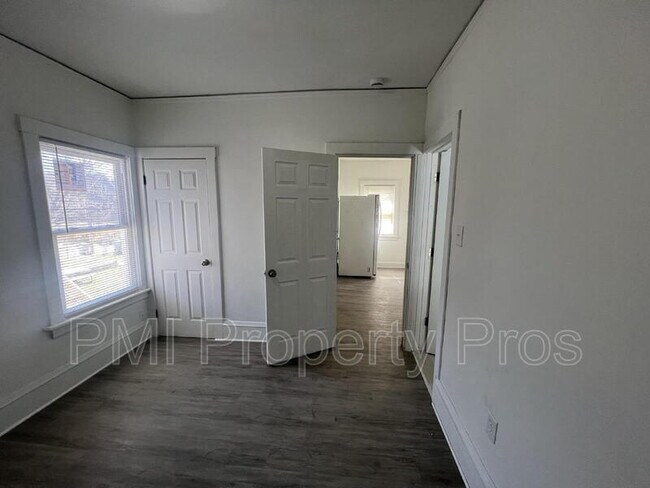 Building Photo - 3284 N 30th St