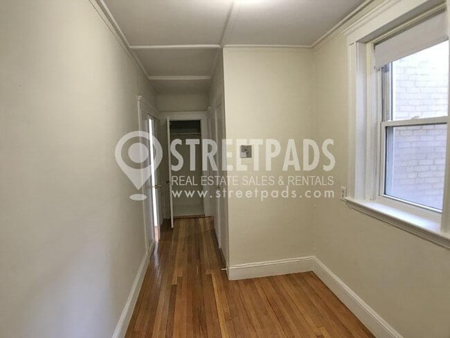 Building Photo - 1 bedroom in Boston MA 02215