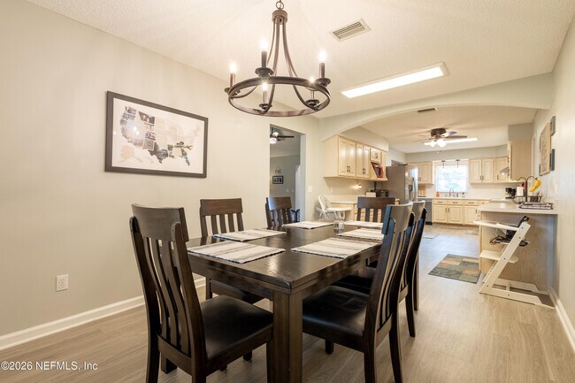 Building Photo - 4610 Saddlehorn Trail