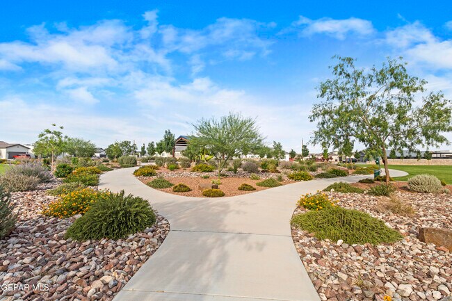 Building Photo - 12729 Methley Ave