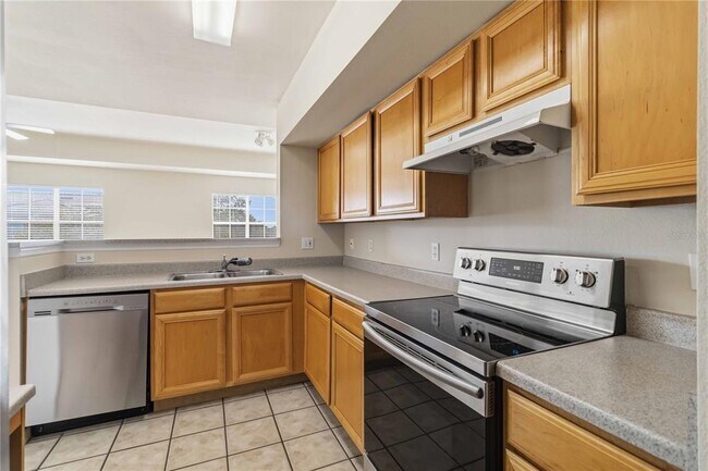 Building Photo - 1025 Villagio Cir
