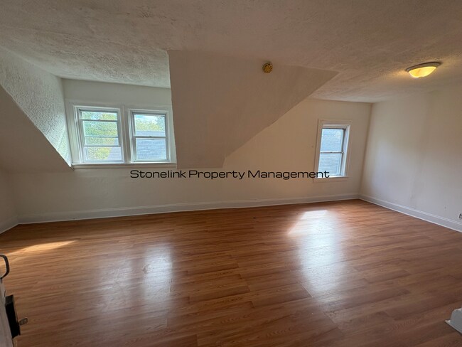 Building Photo - *66 Princeton Avenue