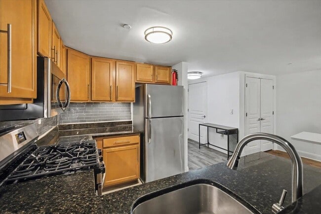 Building Photo - 4301 Park Ave