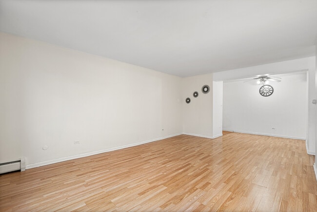 Building Photo - 5310 N Chester Ave