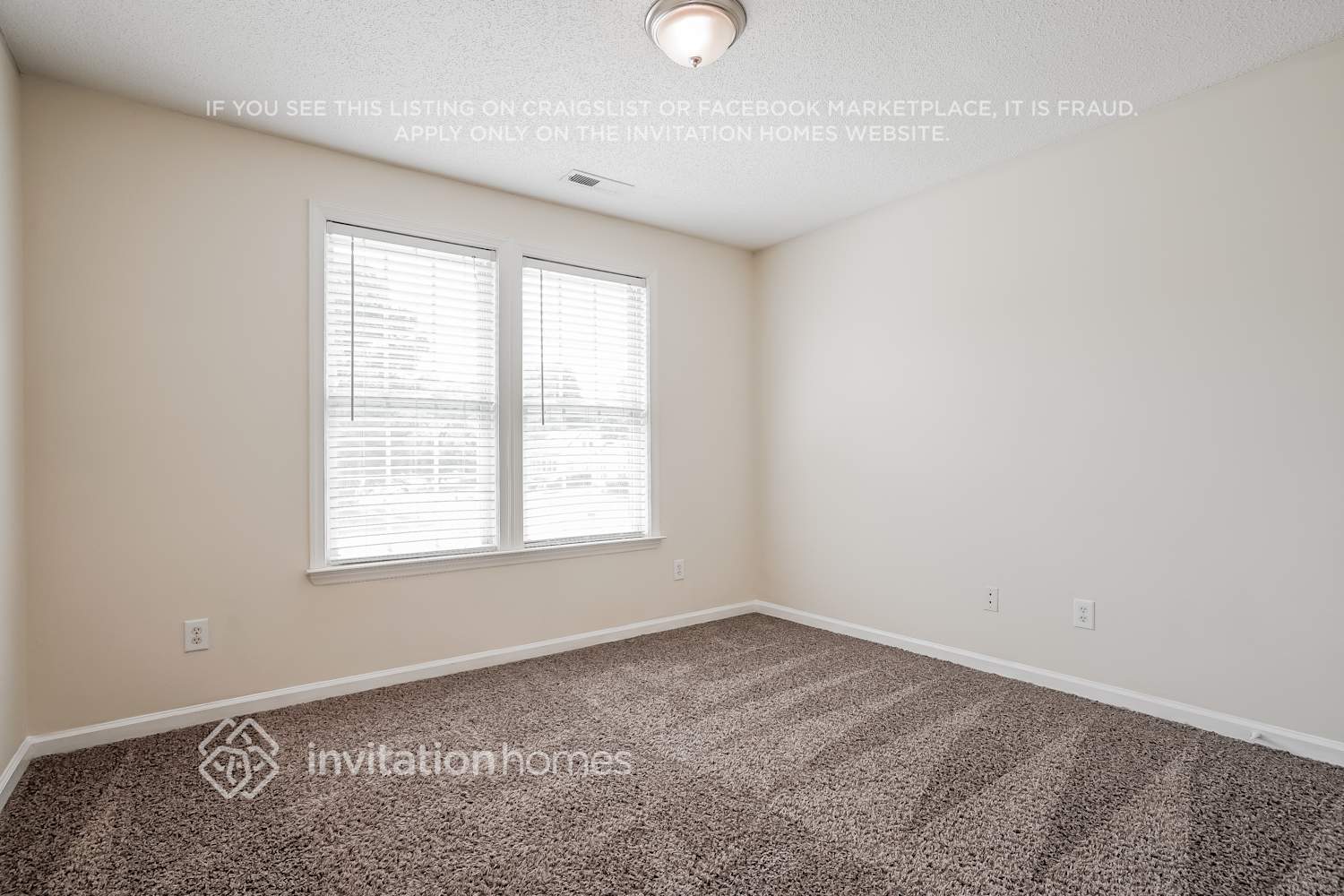 Building Photo - 508 Zircon Ln