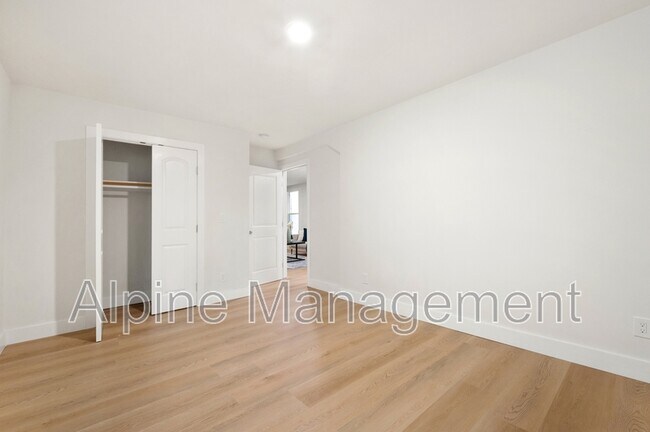 Building Photo - 830A 47th Street