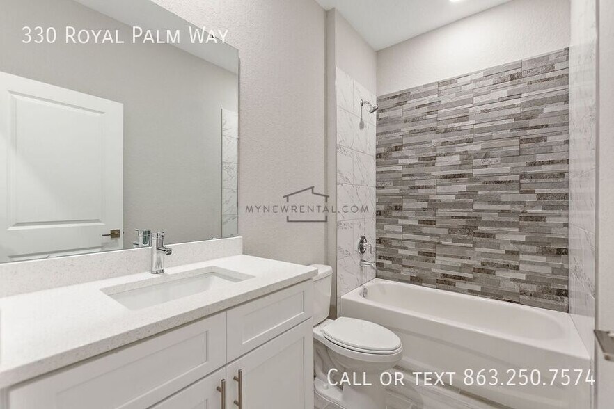 Building Photo - 330 Royal Palm Wy