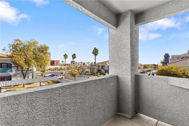 Building Photo - 6955 N Durango Dr