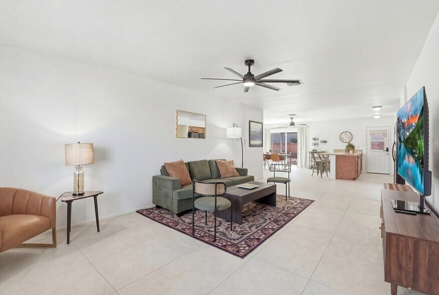 Building Photo - 313 E Riviera Dr