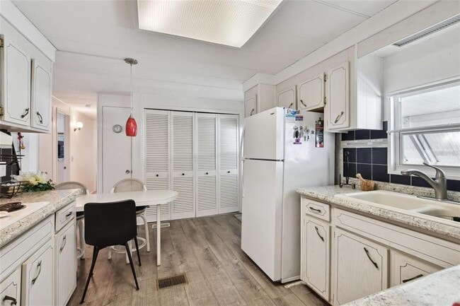 Building Photo - 13225 101st St SE