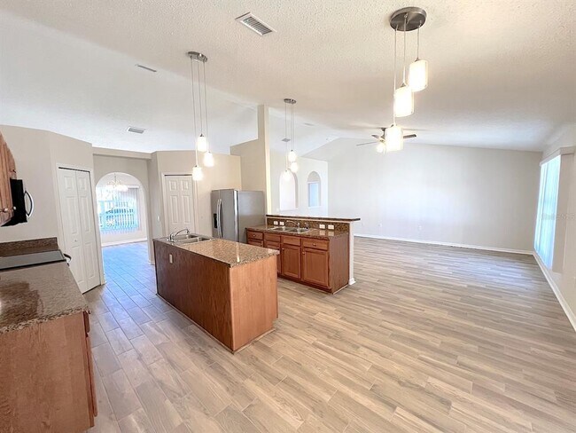 Building Photo - 48 Pennsylvania Ln