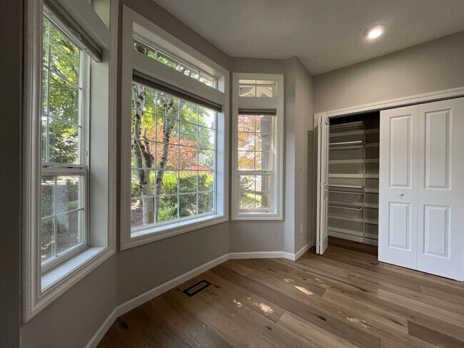 Building Photo - Beautifully Updated 3-Bedroom Bethany Home with Chef's Kitchen, Huge Bonus Room and Private Backyard