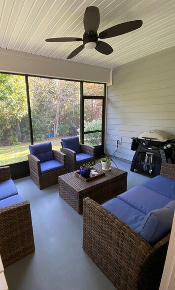 Screened Patio - 137 Bison Trl