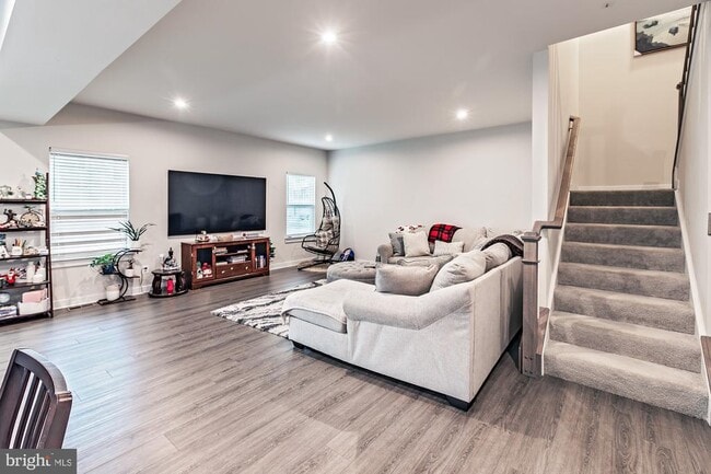 Building Photo - 604 Longleaf Dr
