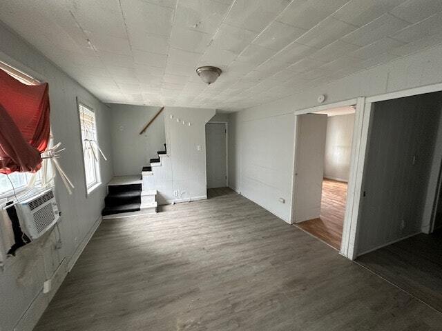 Building Photo - 1212 59th St